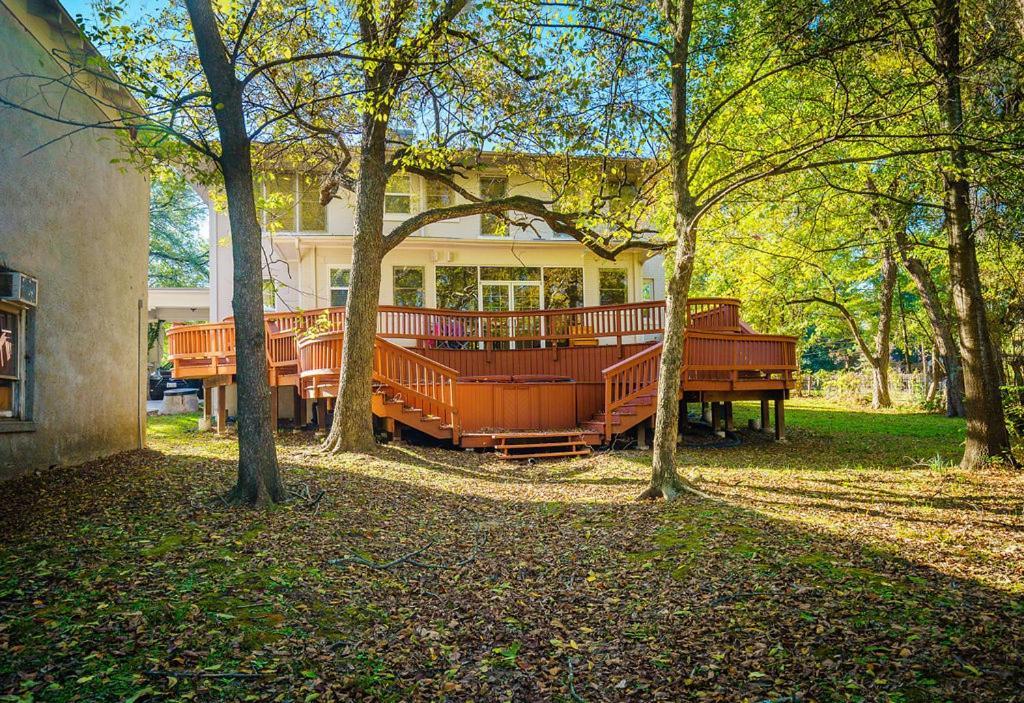 Historic Mitchell House Bed & Breakfast Sulphur Springs Bagian luar foto